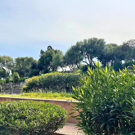 Domus Costa Smeralda Sardinian House Holiday home *