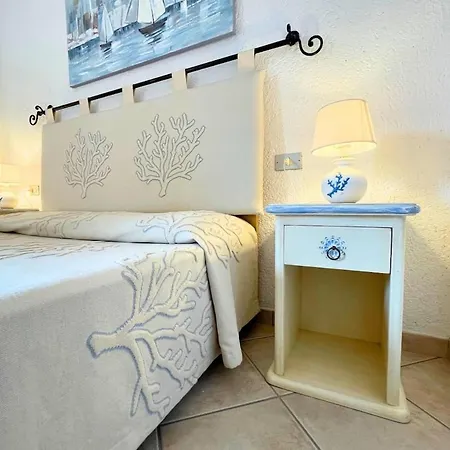 Domus Costa Smeralda Sardinian House Ferienhaus Cugnana Verde