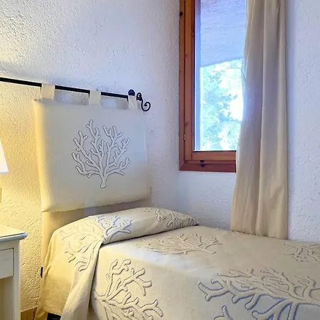 Domus Costa Smeralda Sardinian House * Cugnana Verde