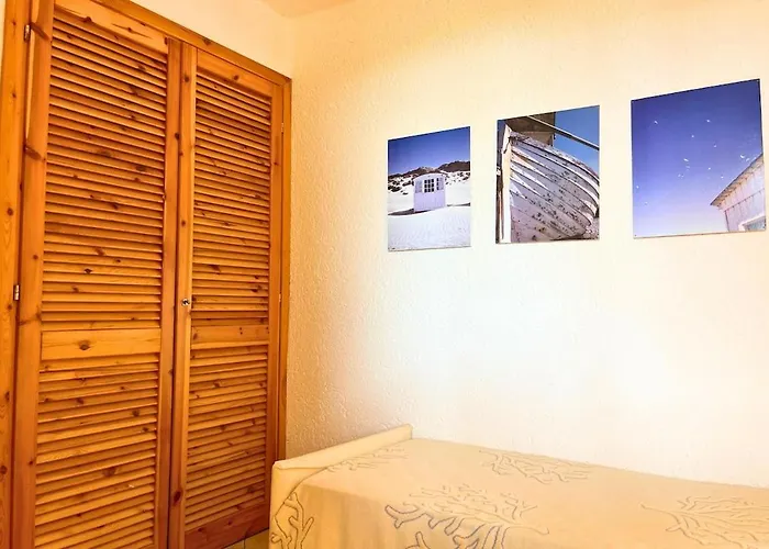 Domus Costa Smeralda Sardinian House Casa de Férias *