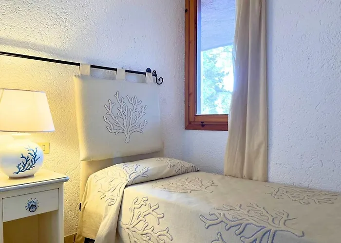 Domus Costa Smeralda Sardinian House * Cugnana Verde